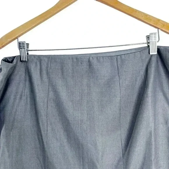 SOLD Vintage Escada Grey Wool and Silk Pencil Skirt Women's Size 16 US Office - Picture 5 of 10